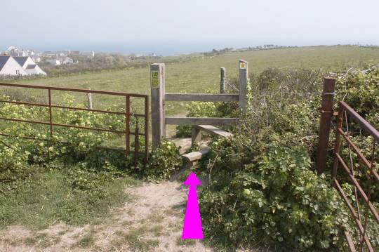 Walk direction photograph: 10 for walk The 3 Lighthouses, Portland Bill, Dorset, South West England.