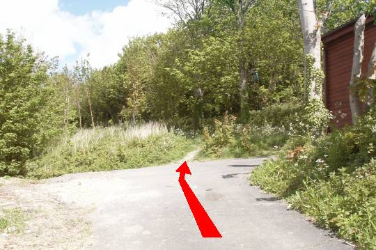 Walk direction photograph: 10 for walk Osmington Mills, Ringstead, Dorset, South West England.