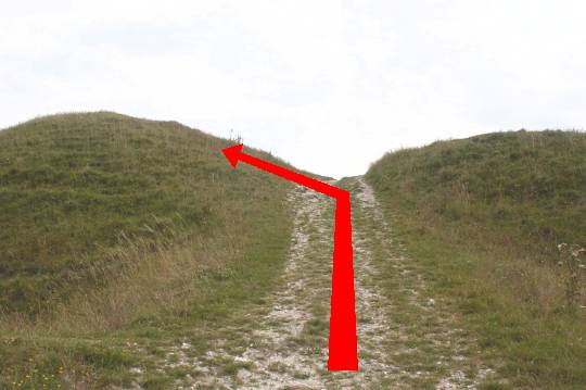 Walk direction photograph: 10 for walk Hod Hill, Stourpaine, Dorset, South West England.