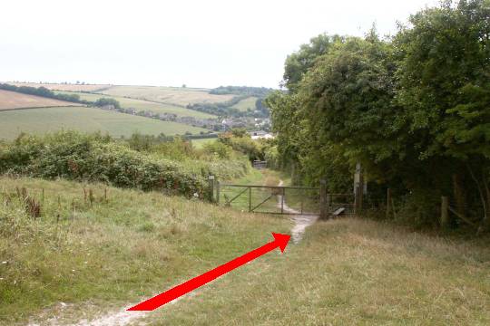 Walk direction photograph: 12 for walk Hod Hill, Stourpaine, Dorset, South West England.