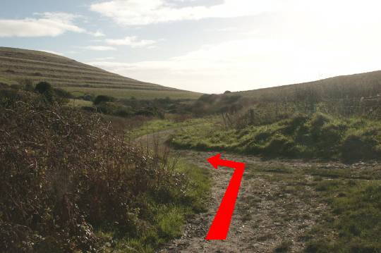 Walk direction photograph: 8 for walk Winspit to Seacombe, Worth Matravers, Dorset, South West England.